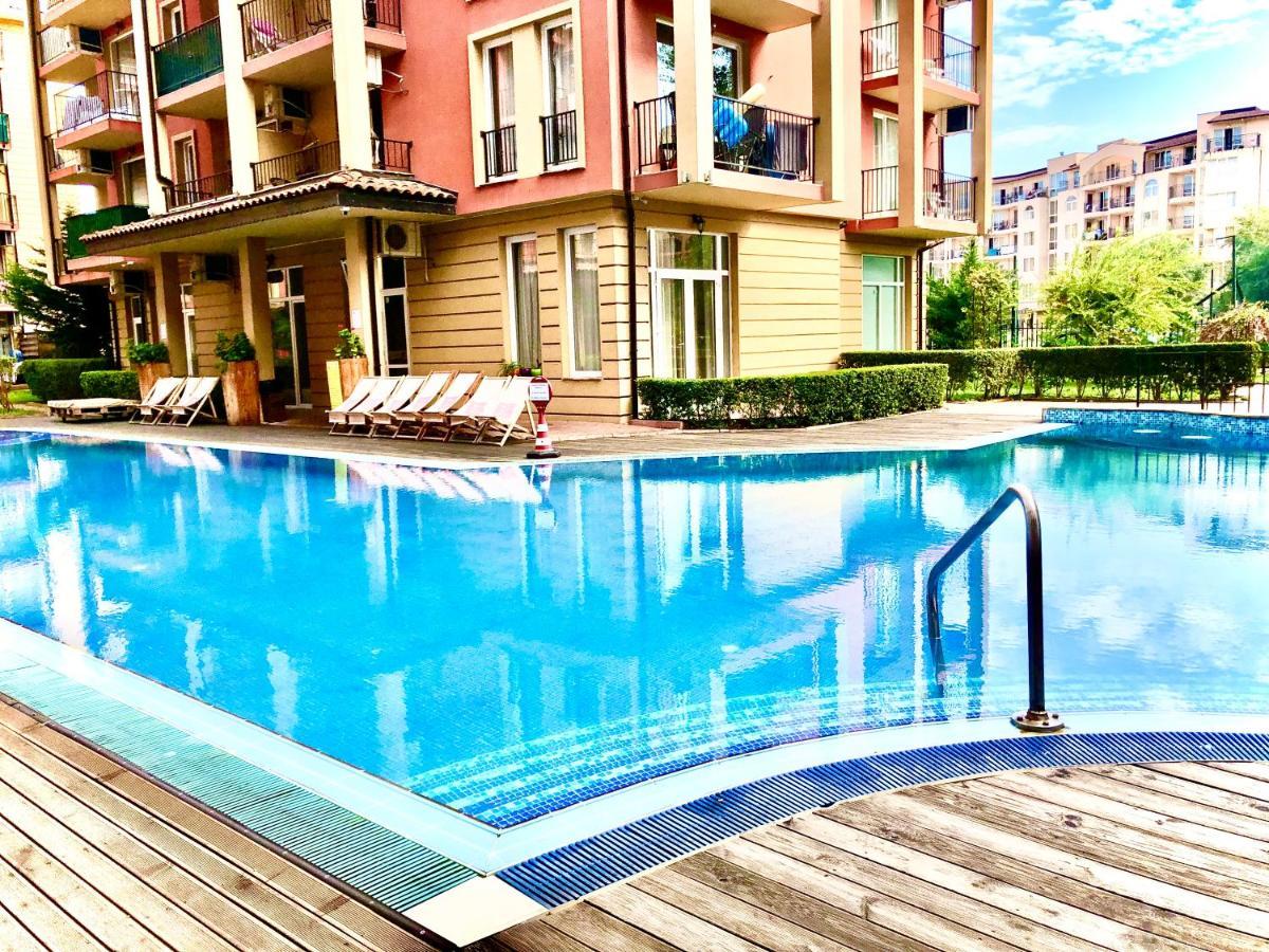 Sunny View Central - Menada Apartments Sunny Beach Esterno foto